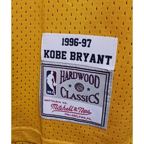 Kobe Bryant #8 (Mitchell/Ness)-(Lakers)-(Yellow)-(Jersey)-(New Cond.)-(XL)-$100 - Picture 11 of 13
